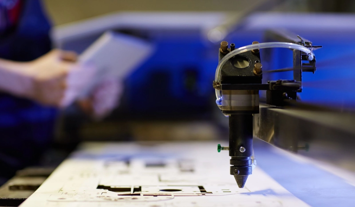 Для чего применяют гибку металла?