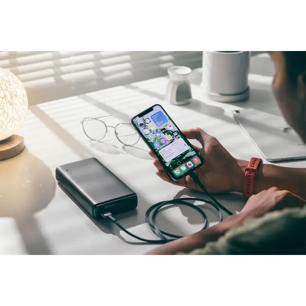 Енергонезалежність без шкоди для смартфону