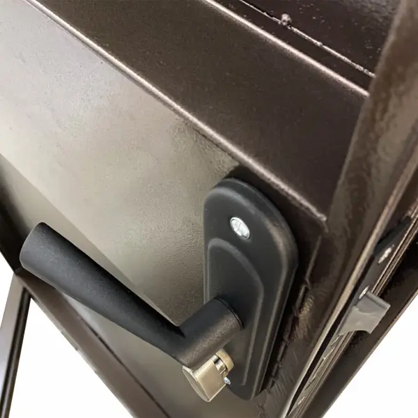 Применение технологий изоляции входных дверей в аграрных постройках.