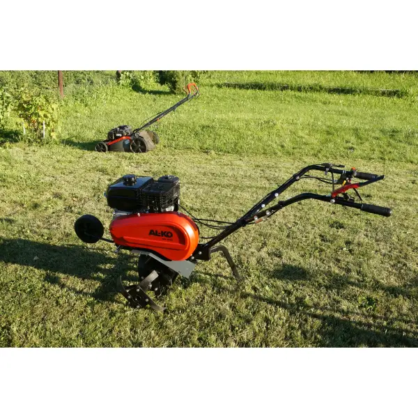 Почему культиватор "прыгает" и плохо рыхлит: основные причины и решения