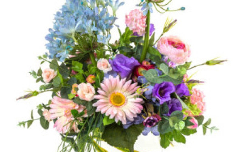 Как правильно выбрать букет цветов в Москве с доставкой Как правильно выбрать букет цветов в Москве с доставкой