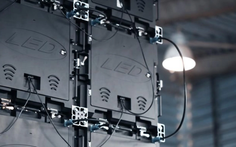 LED-экран: идеальный помощник вашему бизнесу LED-экран: идеальный помощник вашему бизнесу